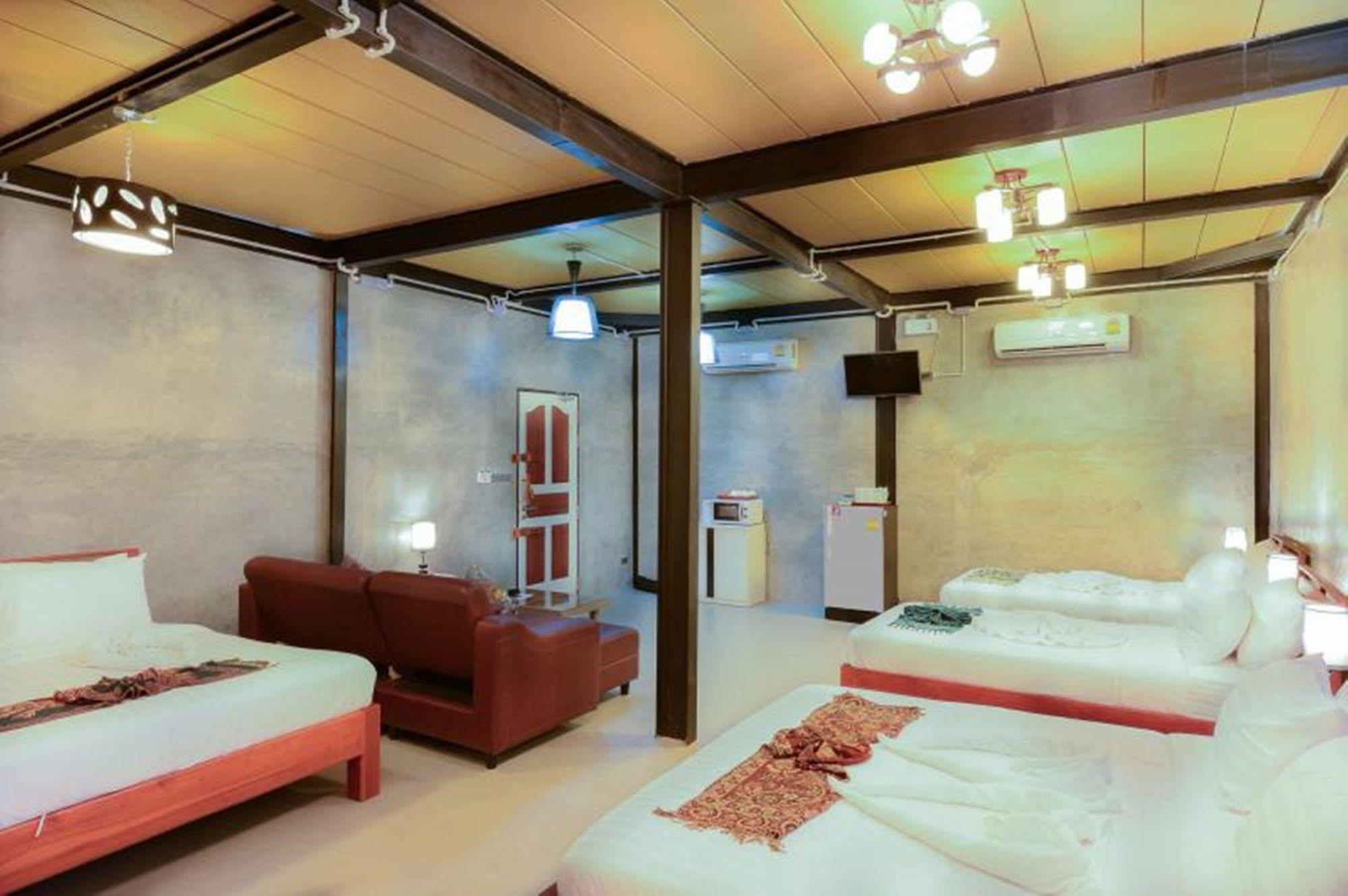 The Riverpool Resort And Spa Kanchanaburi Exterior foto